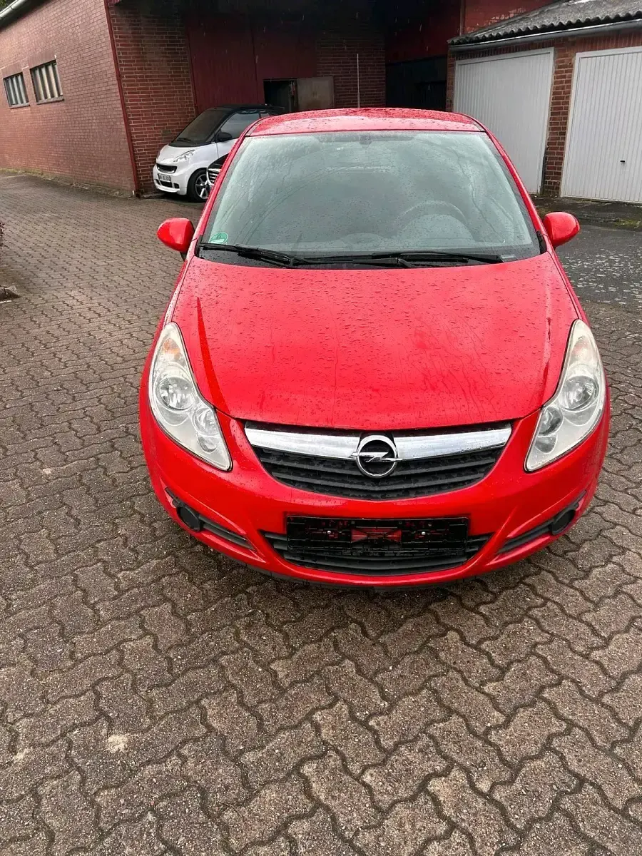 Używany Opel Corsa Eco 70 KM (51 kW) 2010 Czerwony Hatchback