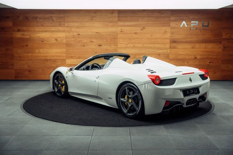 Gebraucht Ferrari 458 570 PS (419 kW) 2013 Weiß Cabrio