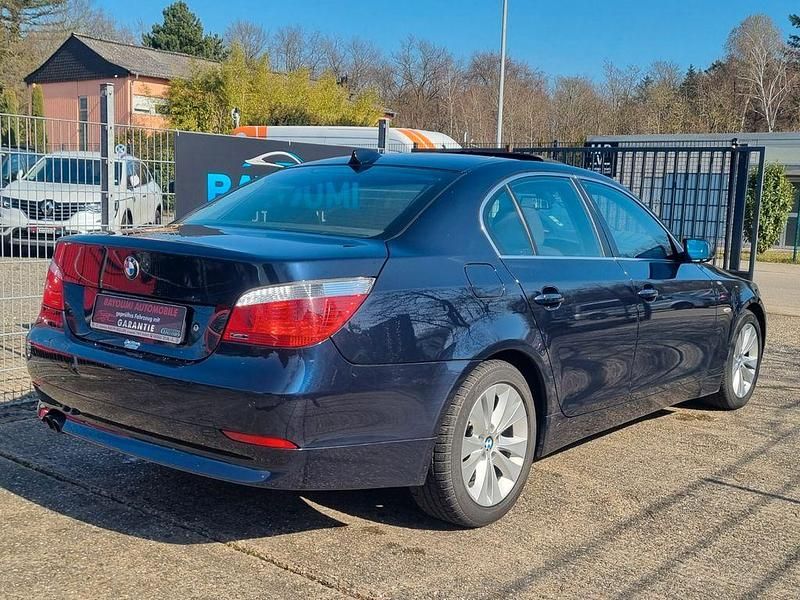 Gebraucht BMW 523 177 PS (130 kW) 2006 Blau Limousine