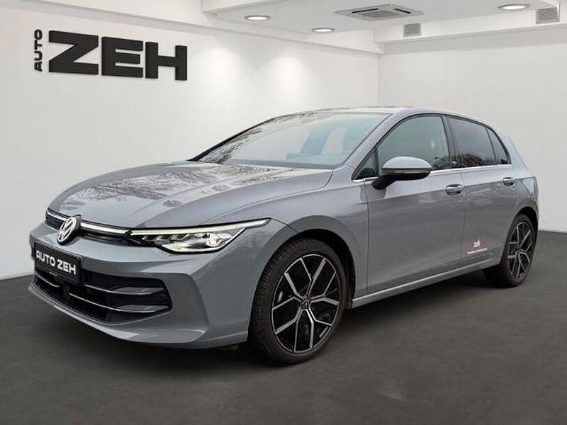 Gebraucht VW Golf VIII Edition 150 PS (110 kW) 2024 Mondsteingrau Limousine