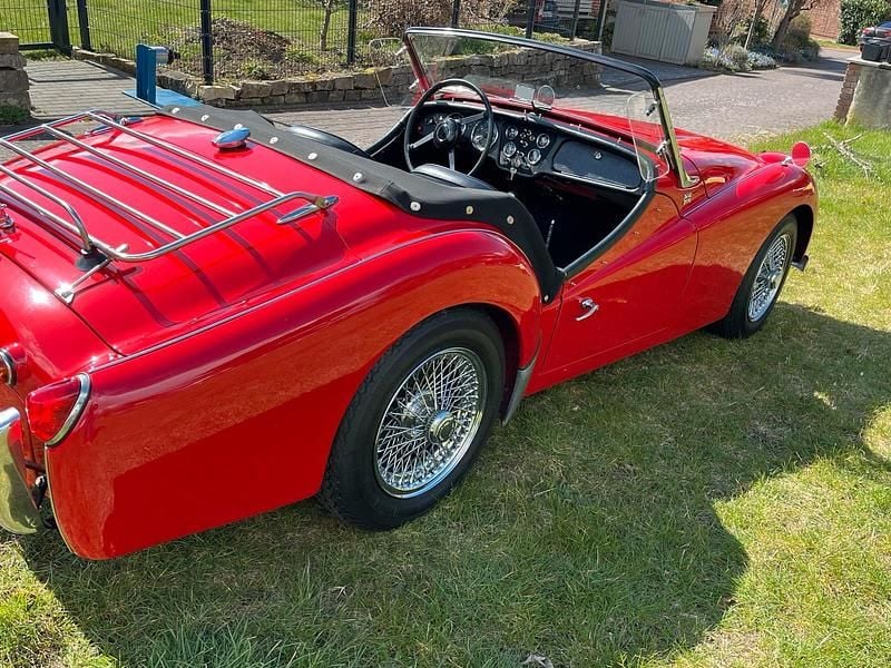 Gebraucht Triumph TR3 101 PS (74 kW) 1959 Rot Cabrio