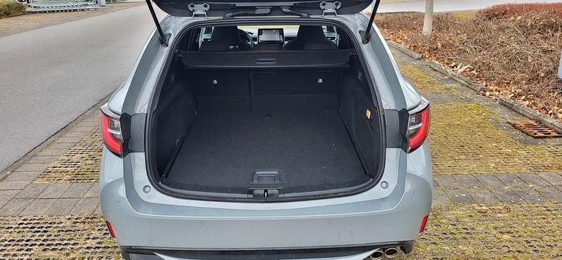 Gebraucht Toyota Corolla Team 184 PS (135 kW) 2021 Grau Limousine