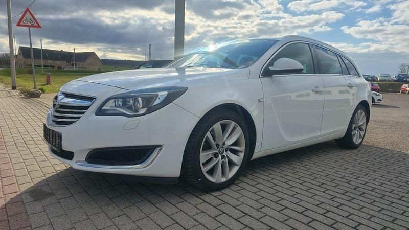 Gebraucht Opel Insignia 163 PS (119 kW) 2014 Weiß Kombi
