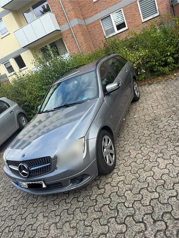 Silber Gebraucht 2010 Mercedes C200 Kombi | 10.000 € - Bild 1/4