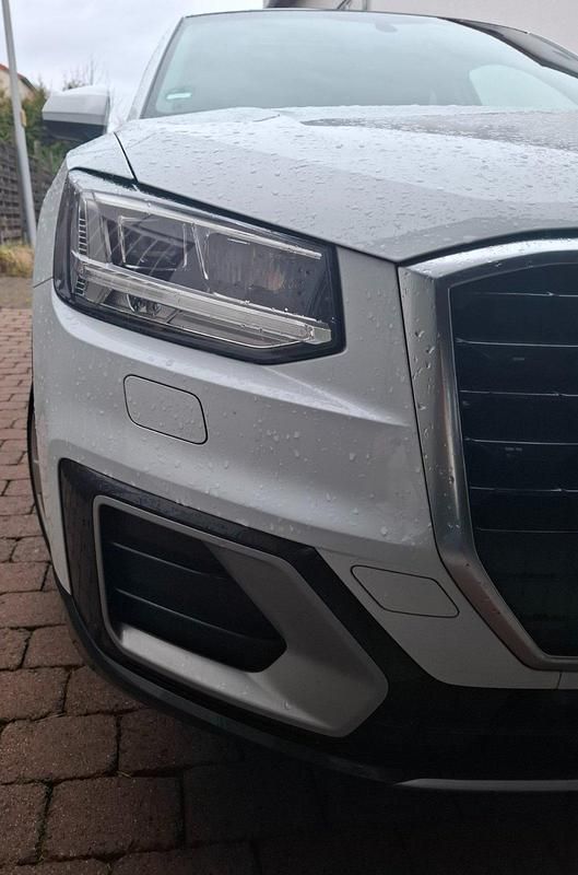 Gebraucht Audi Q2 Sport 150 PS (110 kW) 2017 Weiß SUV