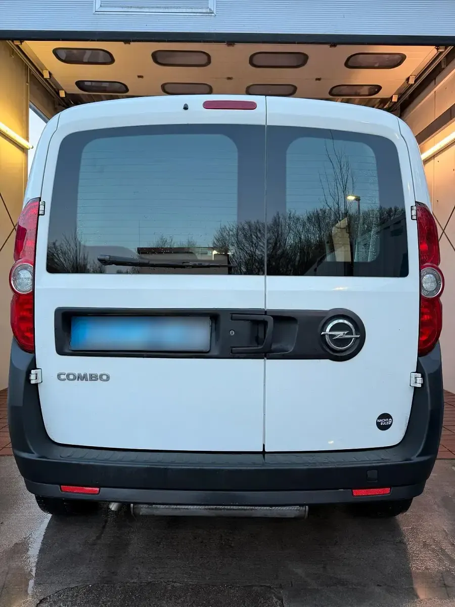 Gebraucht Opel Combo Selection 120 PS (88 kW) 2015 Weiß Van / Kleinbus