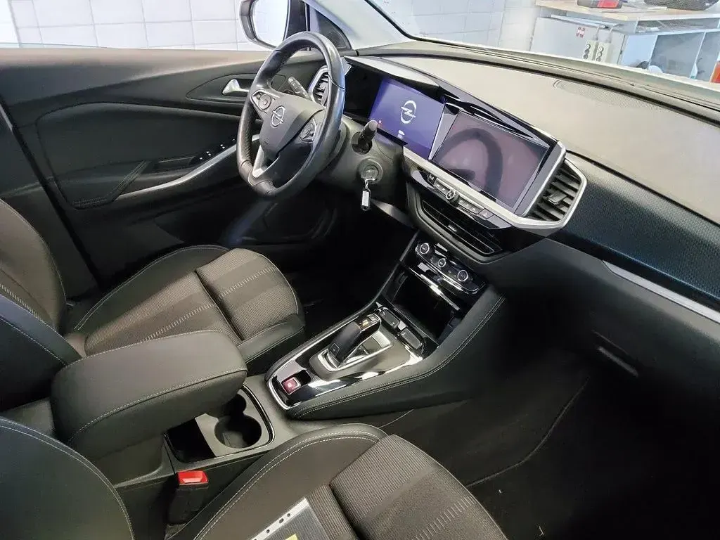 Gebraucht Opel Grandland X S 131 PS (96 kW) 2023 Weiß SUV