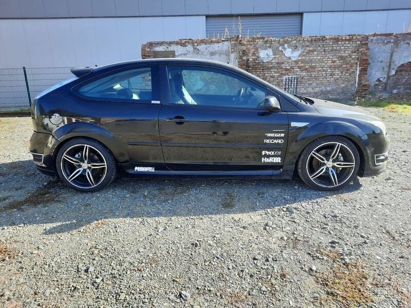 Gebraucht Ford Focus Titanium 145 PS (106 kW) 2006 Schwarz metallic Kleinwagen
