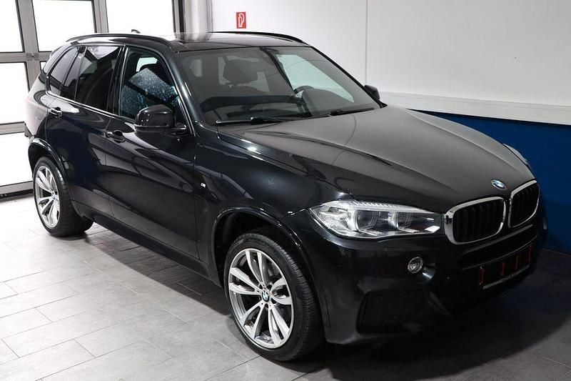 Saphirschwarz Gebraucht 2016 BMW X5 M Sport SUV | 19.400 € (Superpreis) - Bild 1/4