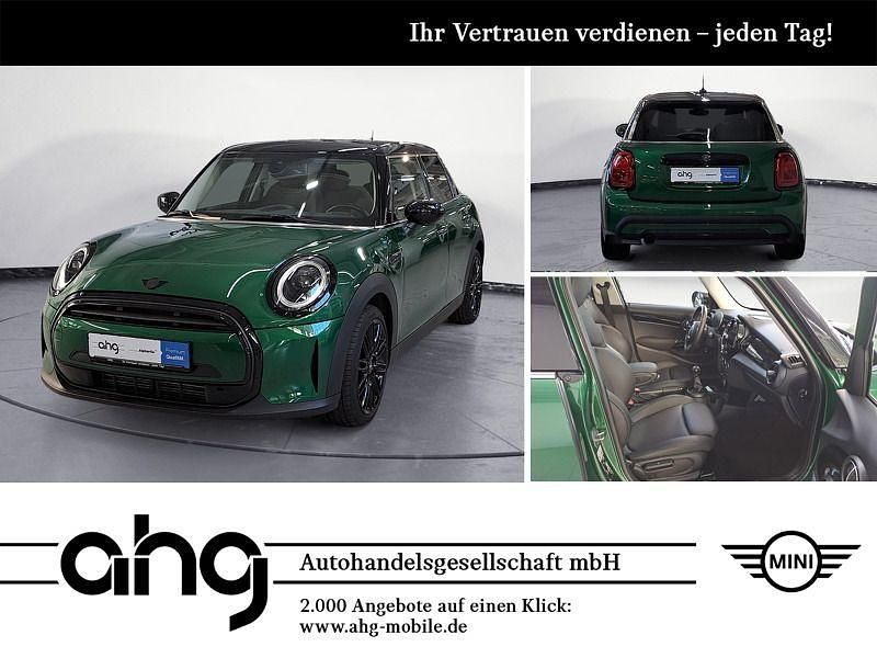 Grün Gebraucht 2022 Mini Cooper Classic Kleinwagen | 23.930 € (Teuer) - Bild 1/4