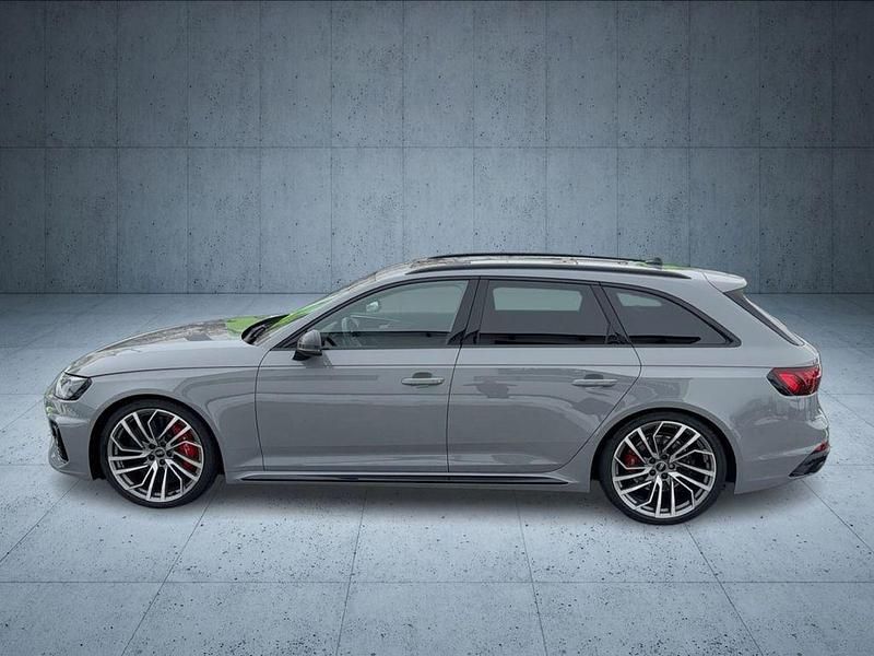 Gebraucht Audi RS4 Sport 450 PS (330 kW) 2022 Nardograu Kombi