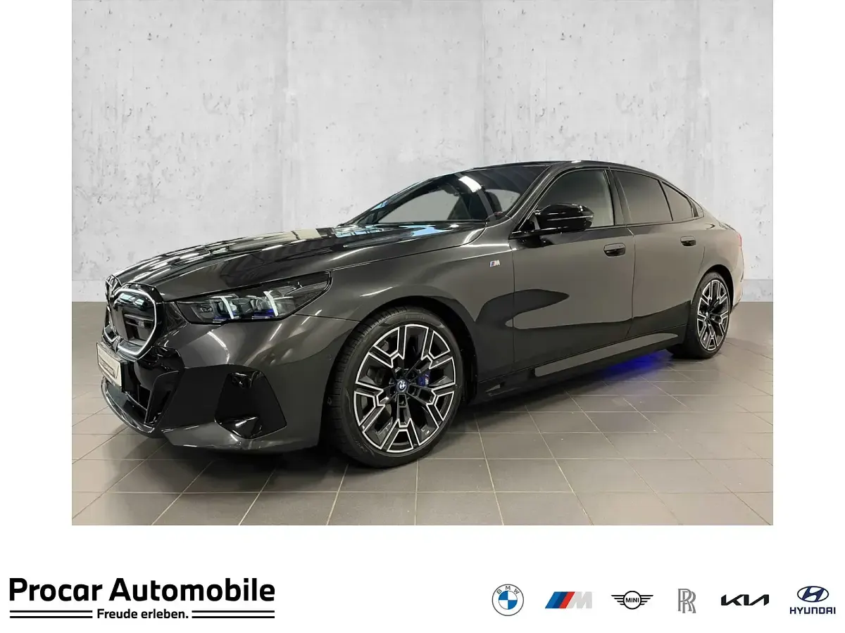 Gebraucht BMW i5 M Sport 442 kW (601 PS) 2025 Limousine