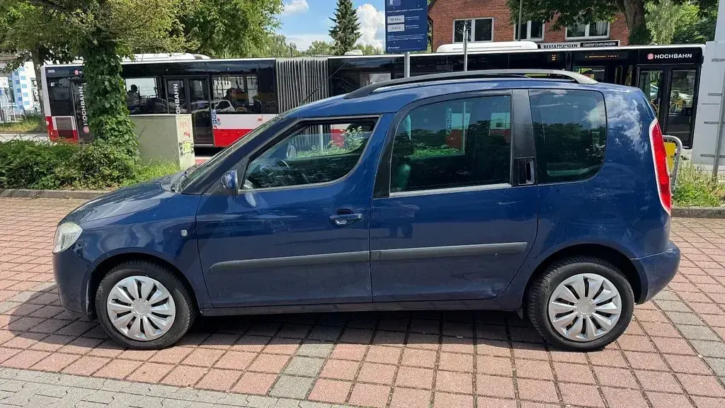 Gebraucht Skoda Roomster Plus Edition 105 PS (77 kW) 2009 Blau Van / Kleinbus