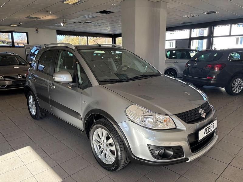 Gebraucht Suzuki SX4 Style 135 PS (99 kW) 2013 Grau Limousine