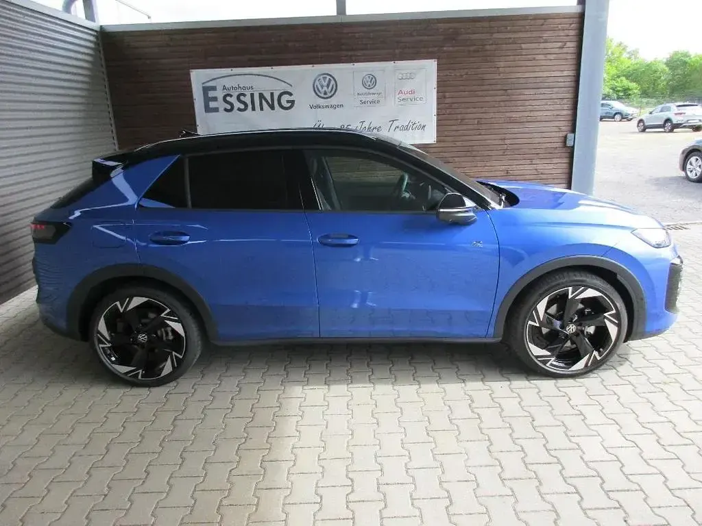 Gebraucht VW T-Roc R-line 150 PS (110 kW) 2025 Blau SUV