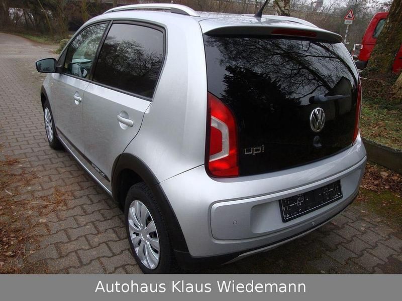 Gebraucht VW up! 75 PS (55 kW) 2016 Reflex  silber Kleinwagen