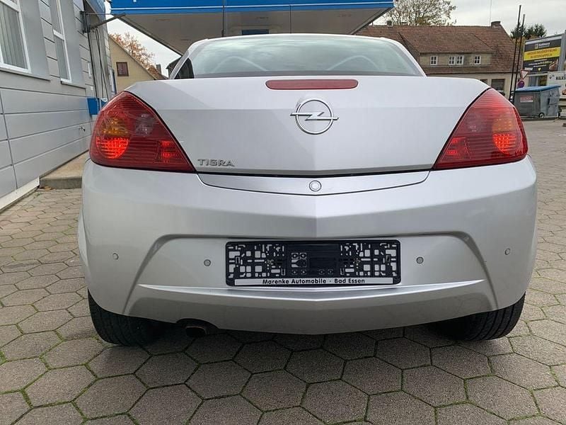 Gebraucht Opel Tigra Design Edition 90 PS (66 kW) 2007 Starsilber iii m2 (metallic) Cabrio