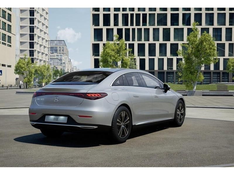 Gebraucht Mercedes EQE300 Electric Art 180 kW (245 PS) 2025 Silber hightech silver metall Limousine