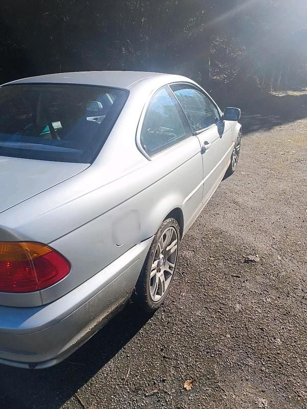 Gebraucht BMW 328 193 PS (141 kW) 2000 Silber Coupé