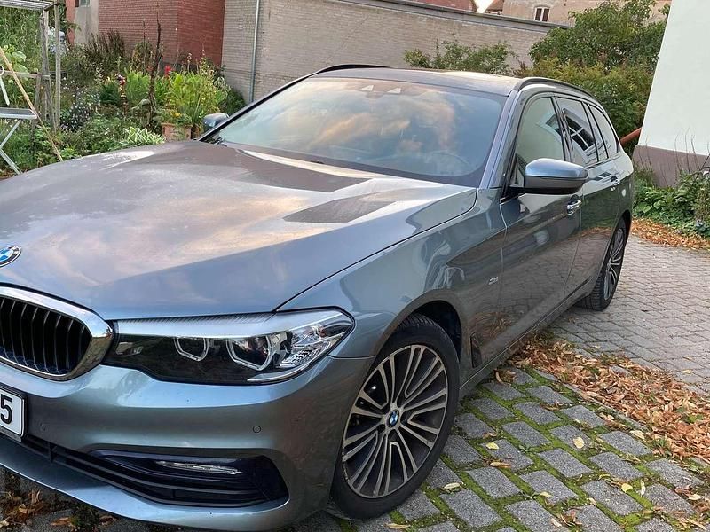 Grau Gebraucht 2018 BMW 530 Kombi | 22.500 € (Guter Preis) - Bild 1/4