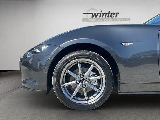 Neu Mazda MX5 Exclusive 132 PS (97 kW) 2025 Grau Cabrio