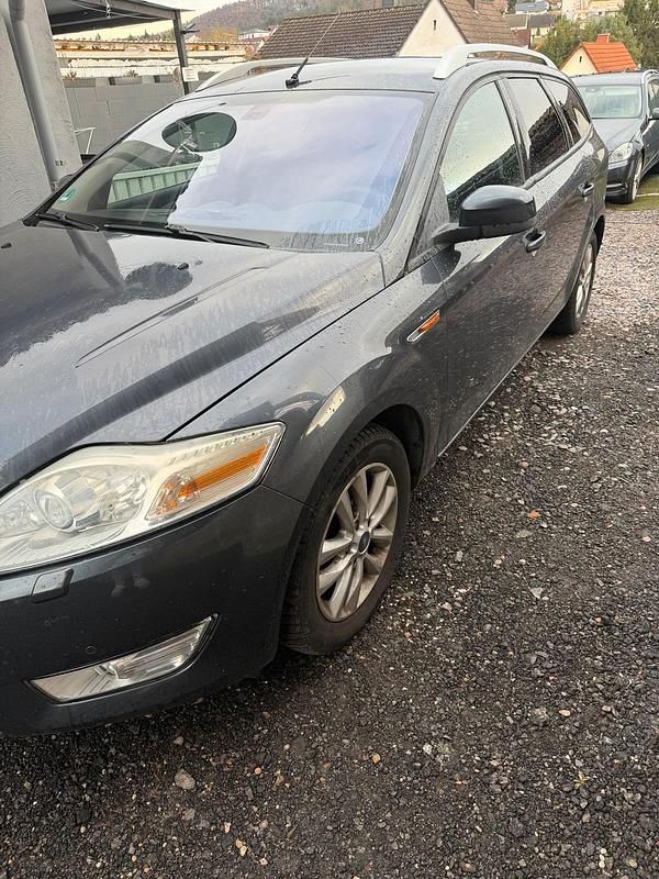Gebraucht Ford Mondeo 140 PS (102 kW) 2008 Grau Kombi