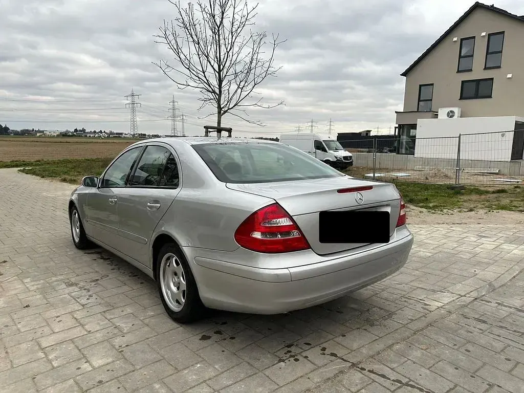 Brugt Mercedes E220 Classic 150 HK (110 kW) 2004 Sedan