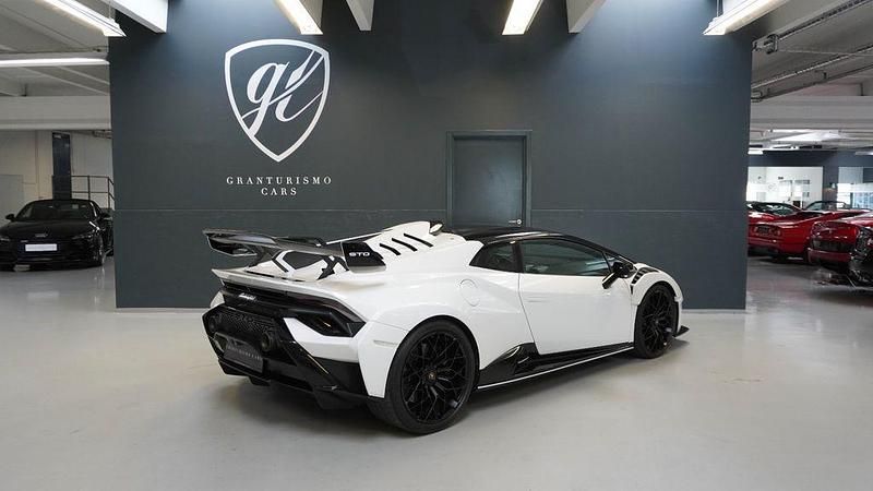 Gebraucht Lamborghini Huracán 640 PS (470 kW) 2022 Weiß