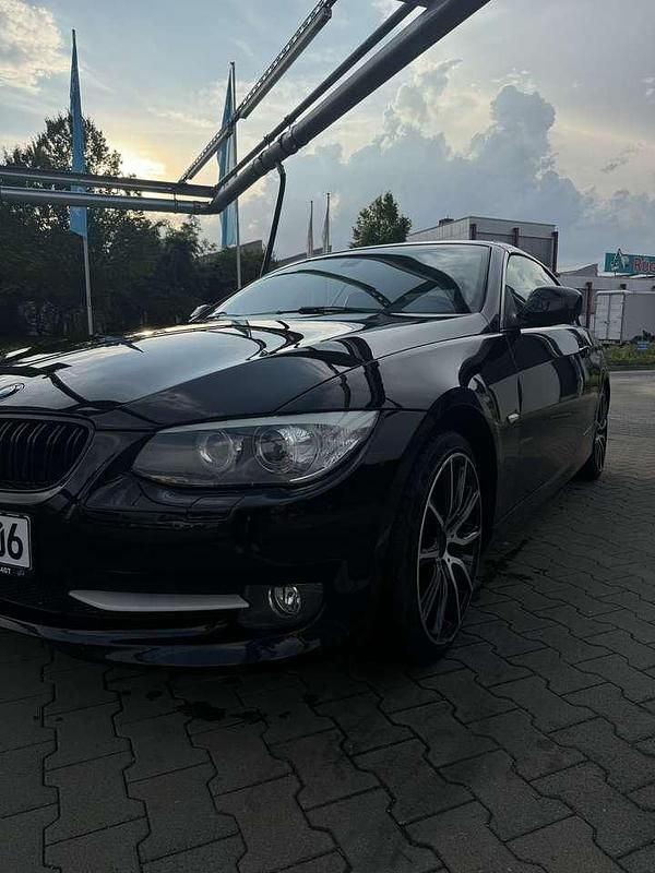 Gebraucht BMW 318 Cabriolet 143 PS (105 kW) 2011 Cabrio