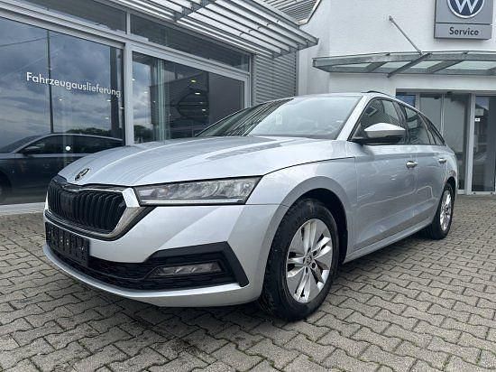 Gebraucht Skoda Octavia 116 PS (85 kW) 2021 Brilliant silber Kombi