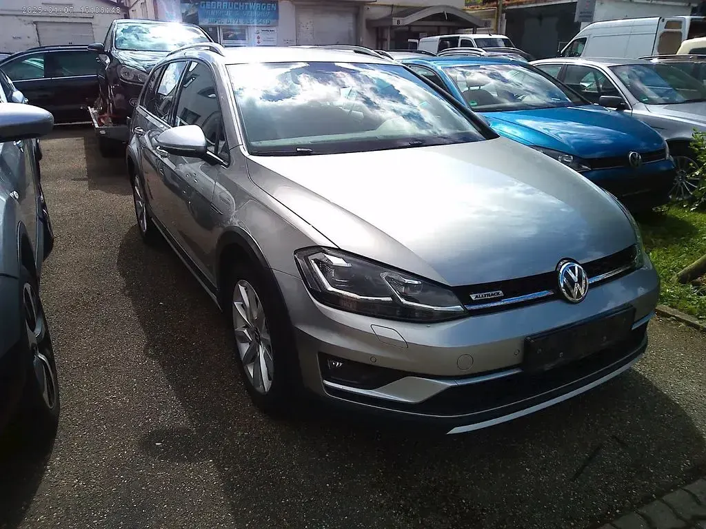Gebraucht VW Golf VII 184 PS (135 kW) 2020 Silber Kombi