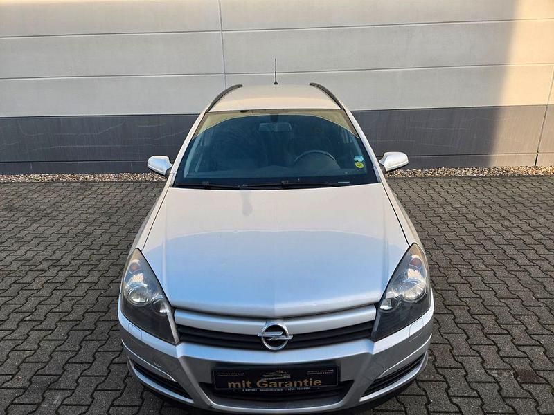 Gebraucht Opel Astra Edition 105 PS (77 kW) 2005 Silber Limousine