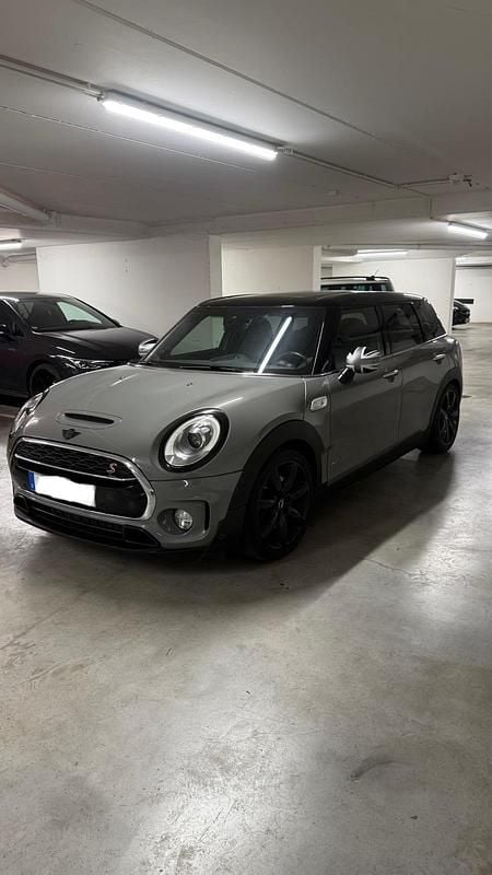 Grau Gebraucht 2018 Mini Clubman Kombi | 18.900 € - Bild 1/4
