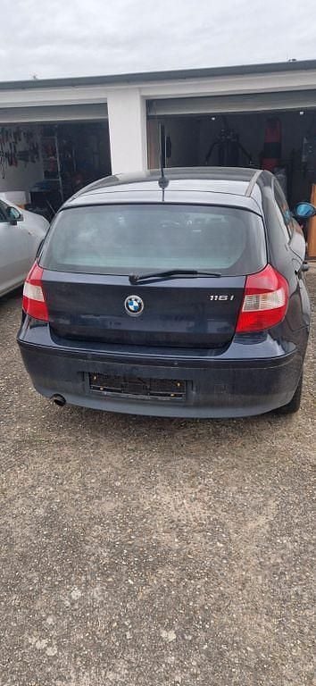 Gebraucht BMW 116 116 PS (85 kW) 2005 Blau Kleinwagen