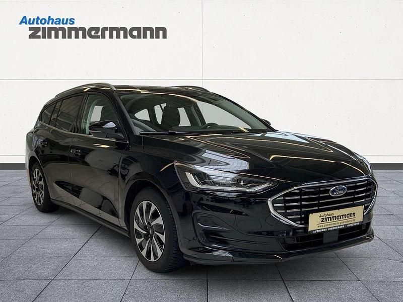 Gebraucht Ford Focus Titanium 125 PS (91 kW) 2024 Schwarz Kombi