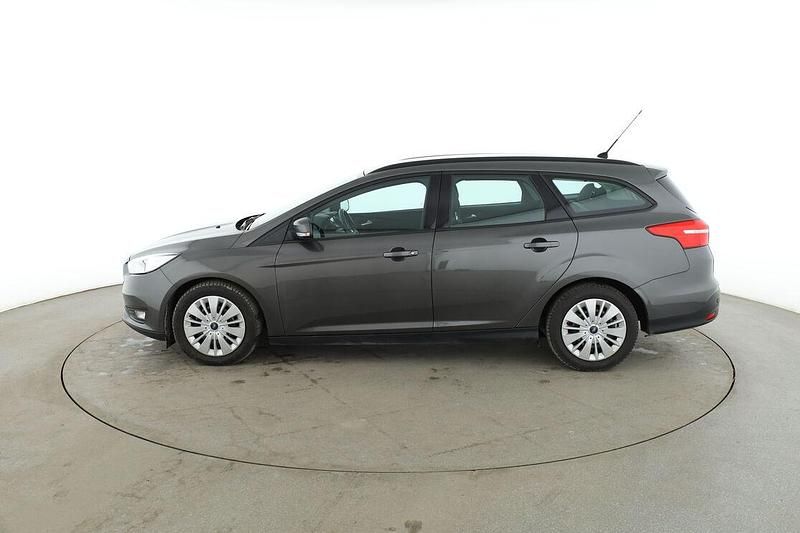 Gebraucht Ford Focus Trend 125 PS (91 kW) 2016 Grau Kombi