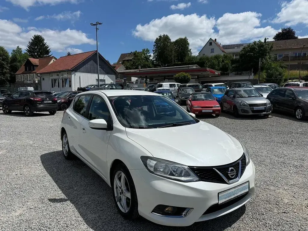 Gebraucht Nissan Pulsar 116 PS (85 kW) 2015 Weiß Kleinwagen