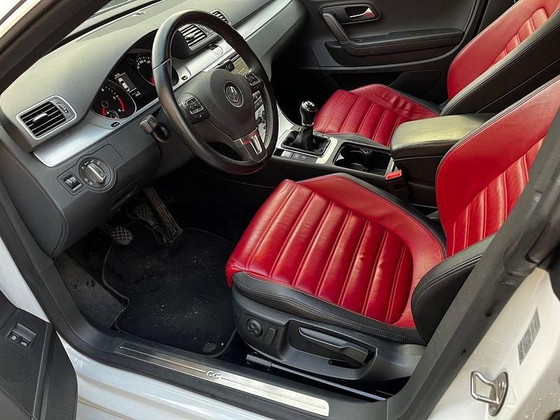 Second-hand VW CC 177 CP (130 kW) 2013 Alb Berlinǎ