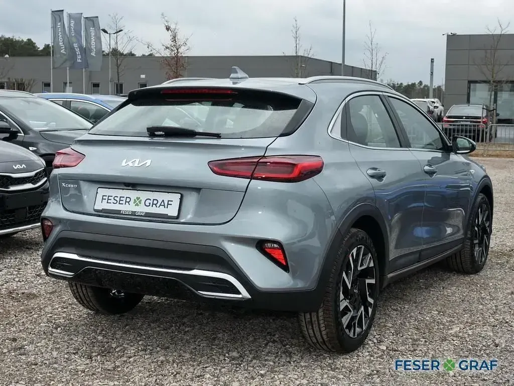Neu Kia XCeed Comfort 150 PS (110 kW) 2026 Zilinaschwarz SUV