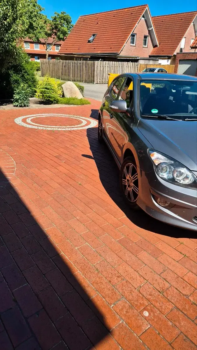 Gebraucht Hyundai i30 100 PS (73 kW) 2012 Grau Kleinwagen
