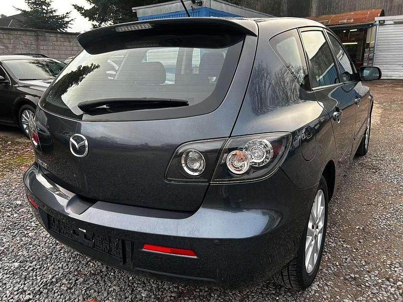 Gebraucht Mazda 3 Inclusive 105 PS (77 kW) 2009 Metropolitan grey Limousine
