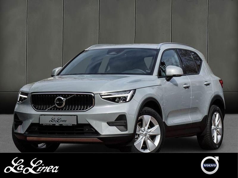 Gebraucht Volvo XC40 Core 163 PS (119 kW) 2023 Grau SUV