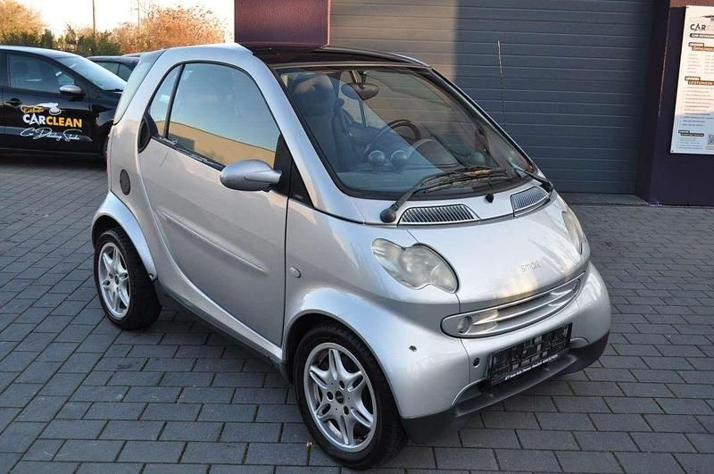 Silber Gebraucht 2002 Smart ForTwo Coupé Passion Kleinwagen | 1.650 € (Fairer Preis) - Bild 1/4