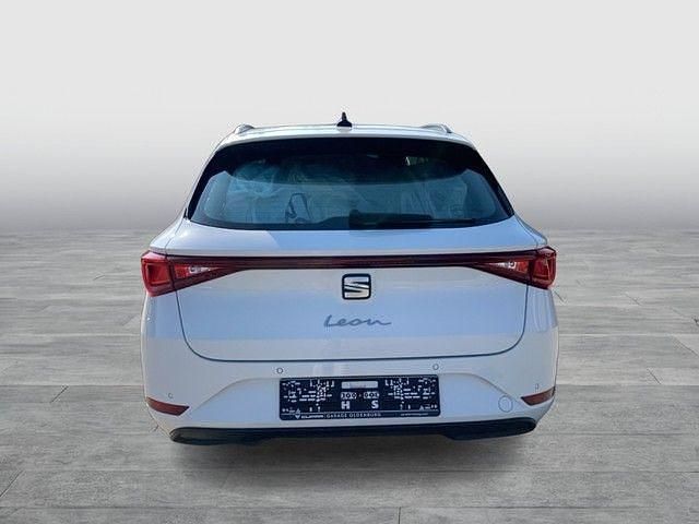Gebraucht Seat Leon Style 150 PS (110 kW) 2022 Weiß Limousine