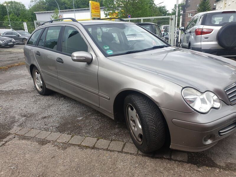 Gebraucht Mercedes C180 143 PS (105 kW) 2006 Silber Kombi