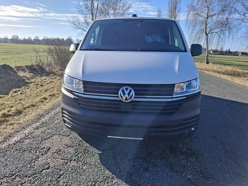 Gebraucht VW Transporter 150 PS (110 kW) 2019 Weiß Van