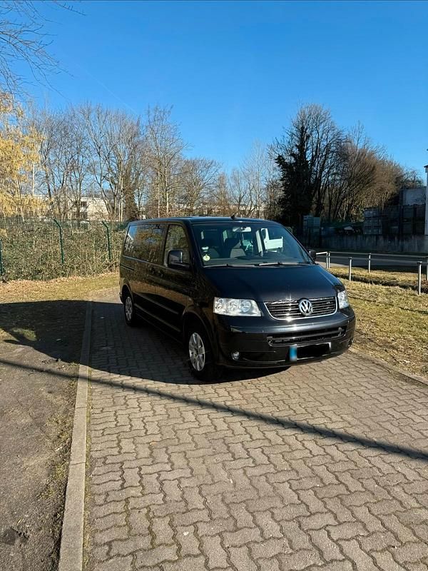 Second-hand VW T5 131 CP (96 kW) 2003 Negru Van