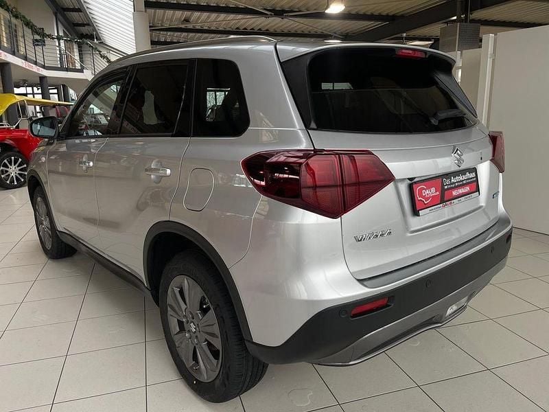 Neu Suzuki Vitara Comfort 109 PS (80 kW) 2025 Silky silver metallic 2 SUV