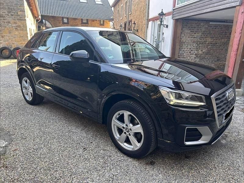 Gebraucht Audi Q2 Advanced 150 PS (110 kW) 2020 Schwarz SUV