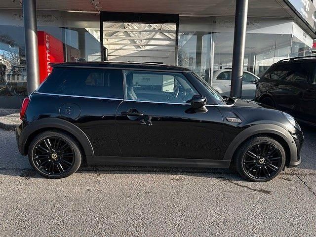 Gebraucht Mini Cooper SE Classic 135 kW (184 PS) 2022 Schwarz Kleinwagen